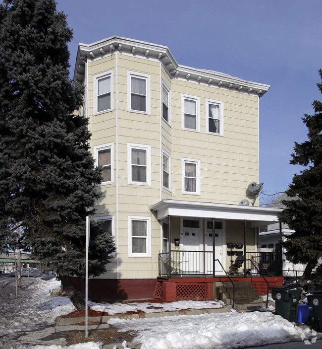 Photo - 51-53 Hamlin St