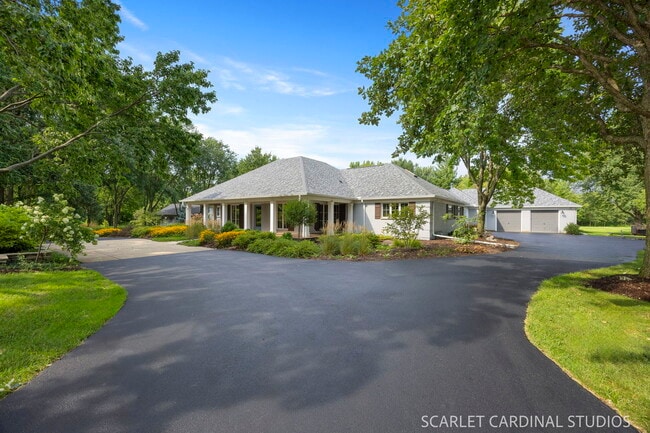 38W064 Tanglewood Dr