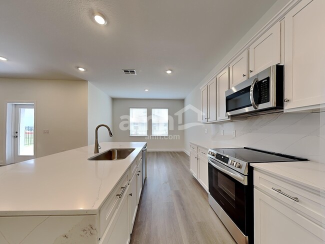 Photo - 5945 Sycamore Pl St