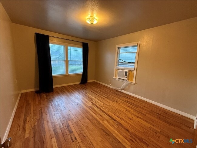 Photo - 555 N Union Ave
