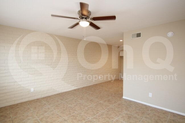 Photo - 140 E Ingram St