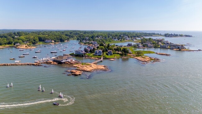 Photo - 67 Chimney Corner Cir