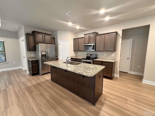 3892 Hawks Landing Cir
