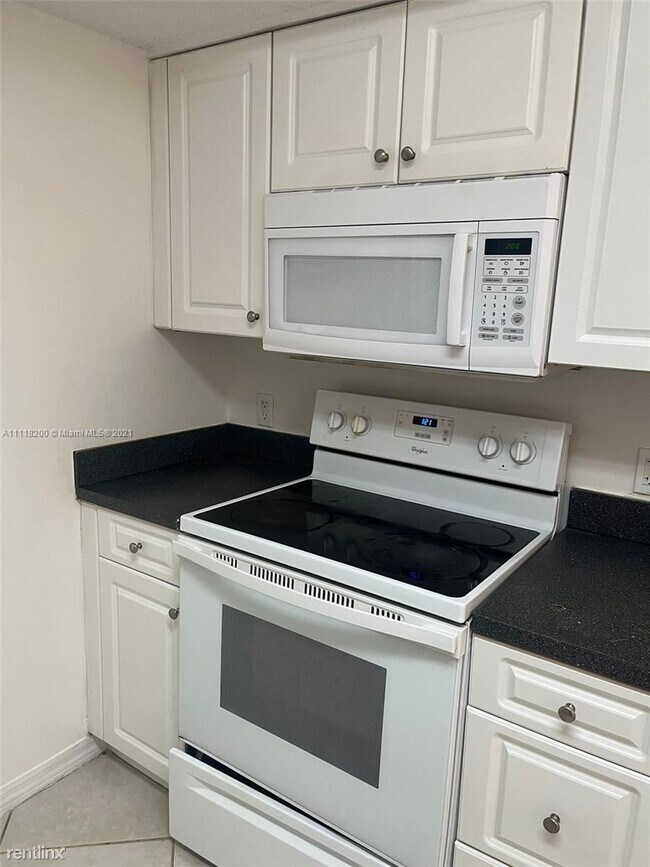 Photo - 1 br, 1 bath Condo - 9640 NW 2nd St