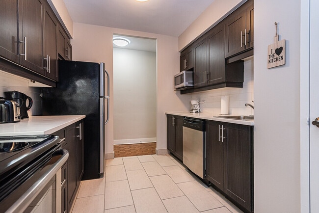 Photo - 1272 Rue Redpath-Crescent Unit SI ID1261801P