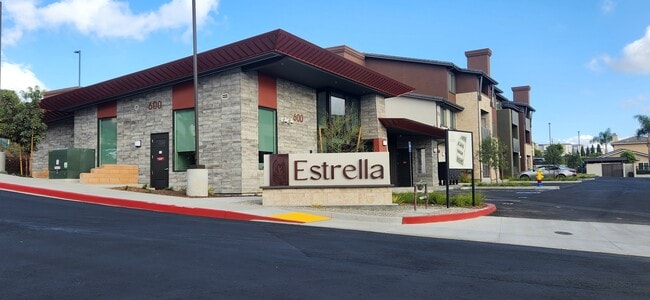 Building Photo - Estrella