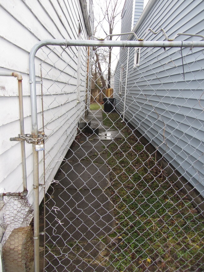 Photo - 606 E Kentucky St