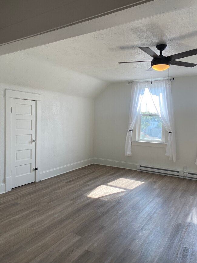 Photo - 224 W Shannon Ave Unit 226