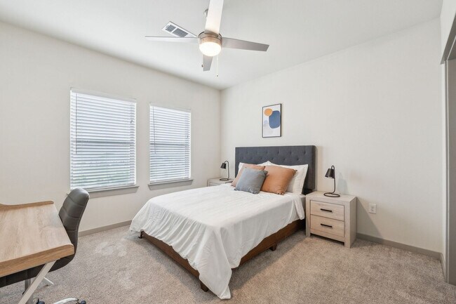 Photo - 2051 Mayfield Pkwy Unit SI FL3-ID1612616P
