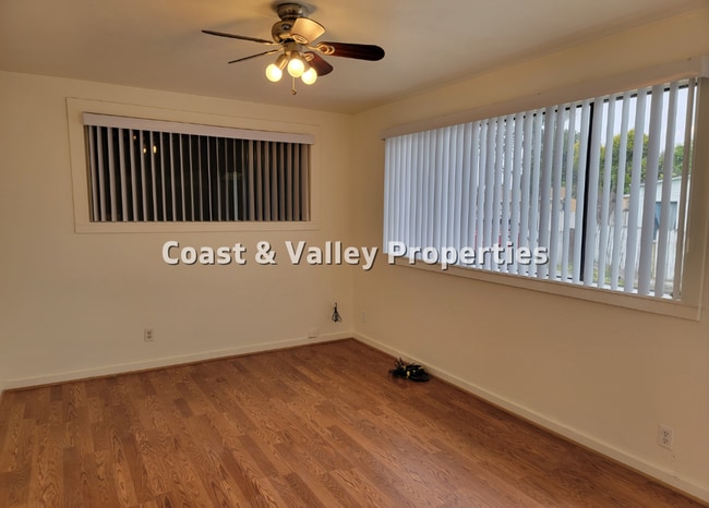 632 634 A Fremont St Apartment - Image