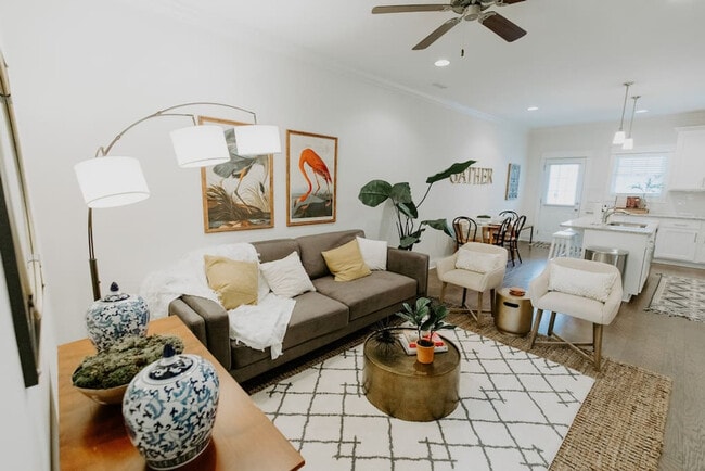 Photo - 1019 N Maple St Apartment Unit ID1232884P