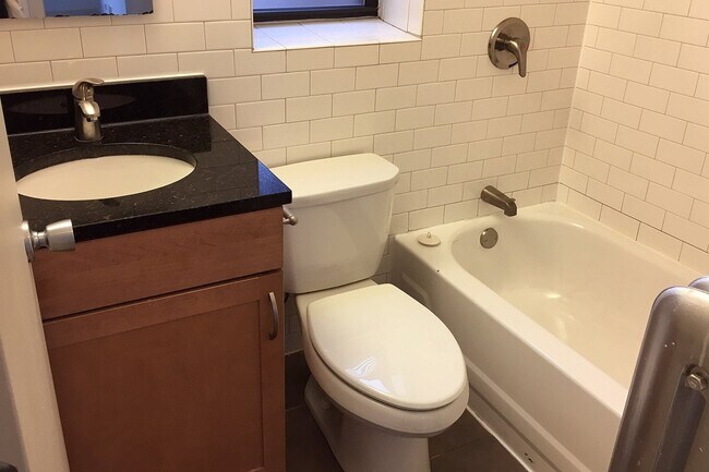 Photo - 5326-5336 S. Greenwood Avenue