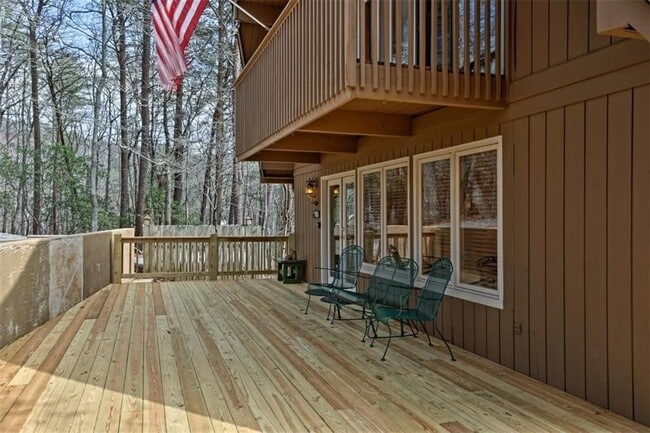 Photo - 185 Alpine Dr