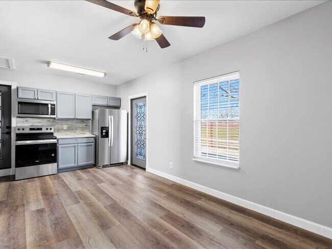 Photo - 3119 Belz Rd