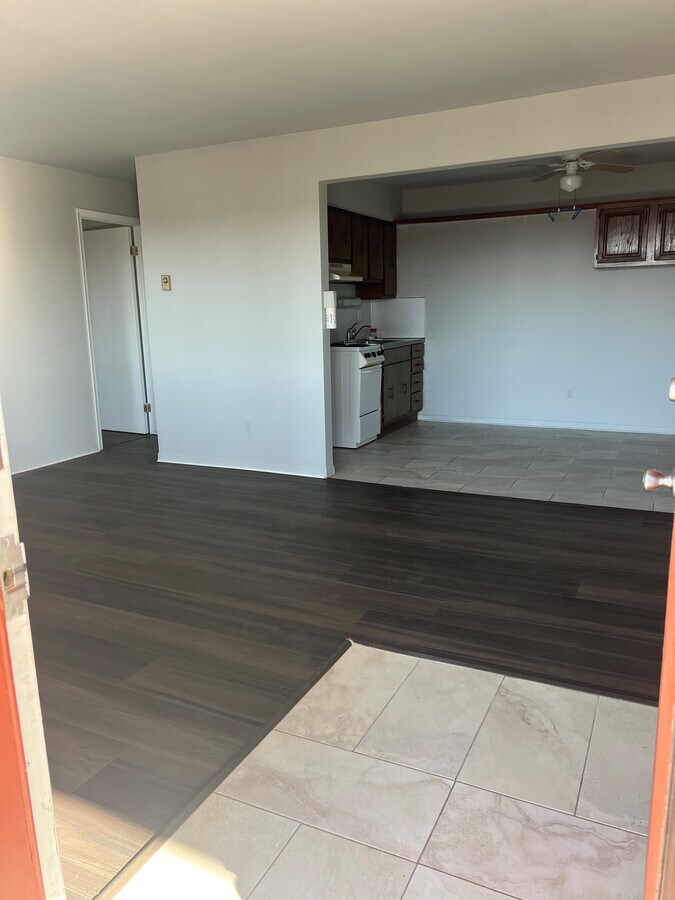 Photo - Sunrise Manor Apartments