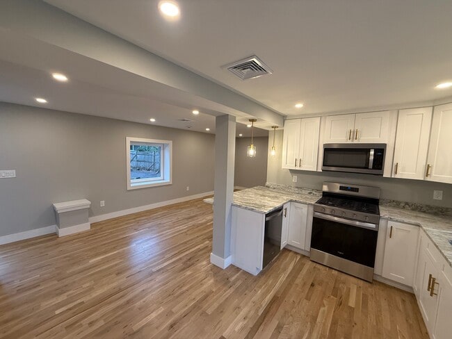 Photo - 46 High St Unit Rear House