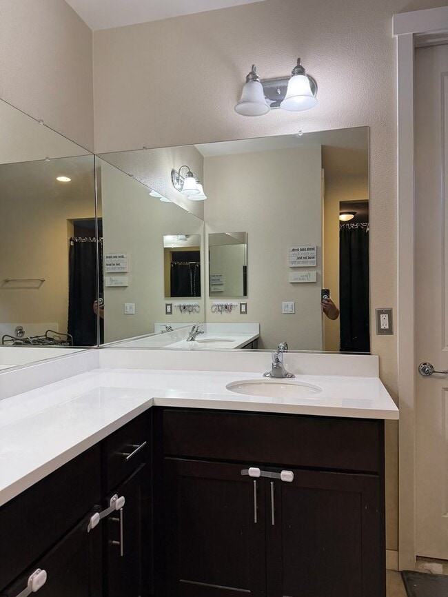 Photo - 4 Bedroom, 3 Bathroom