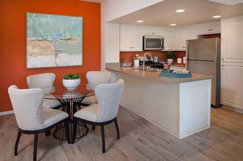 Aliso Town Center Apartment Homes