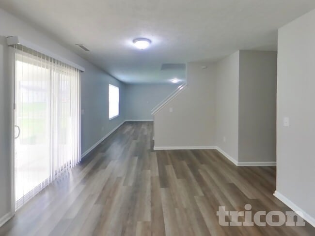 Photo - 10823 Green Meadow Pl