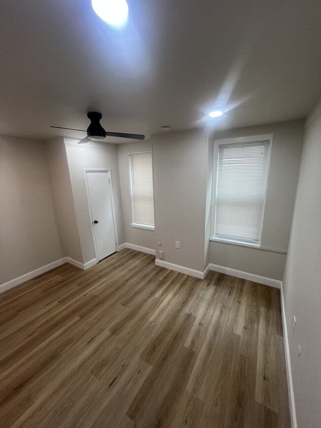 Photo - 15 W 29th St