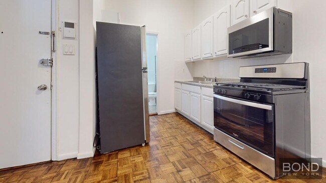 Photo - 922 Third Avenue Apartamento Unidad 2F