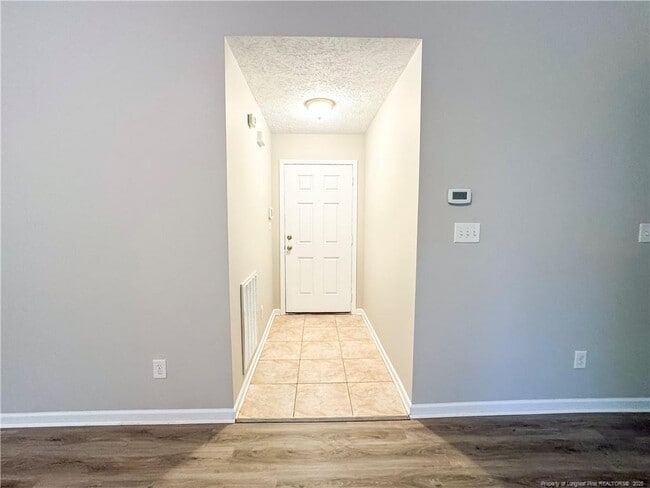 Photo - 1910 Poplar Dr