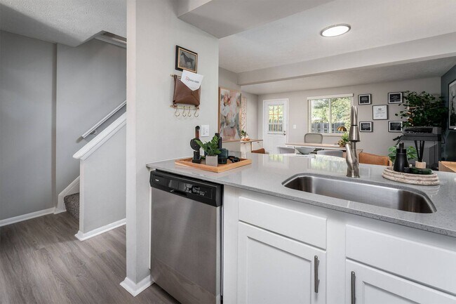 Hunters Court Townhomes