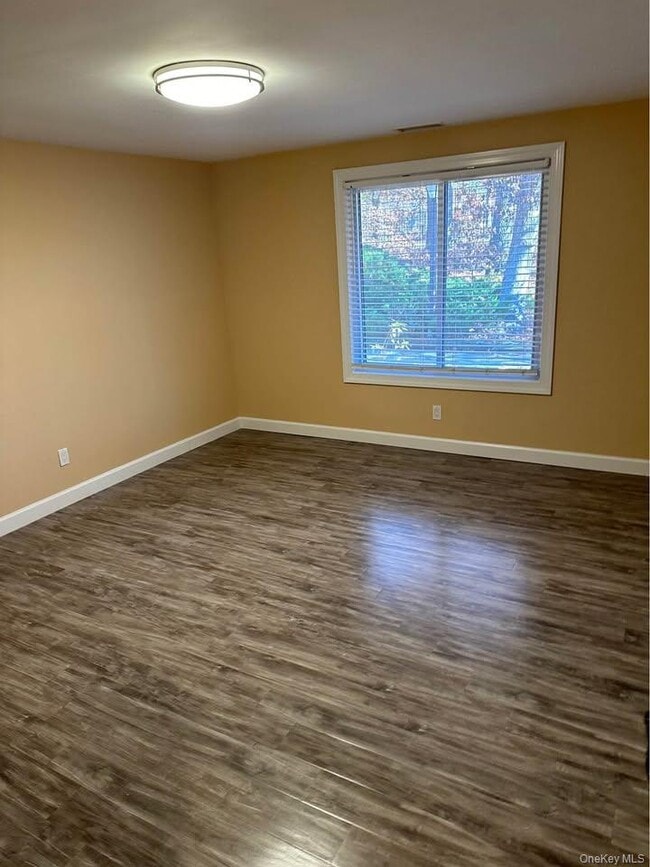 Photo - 12 Sagamore Hills Dr