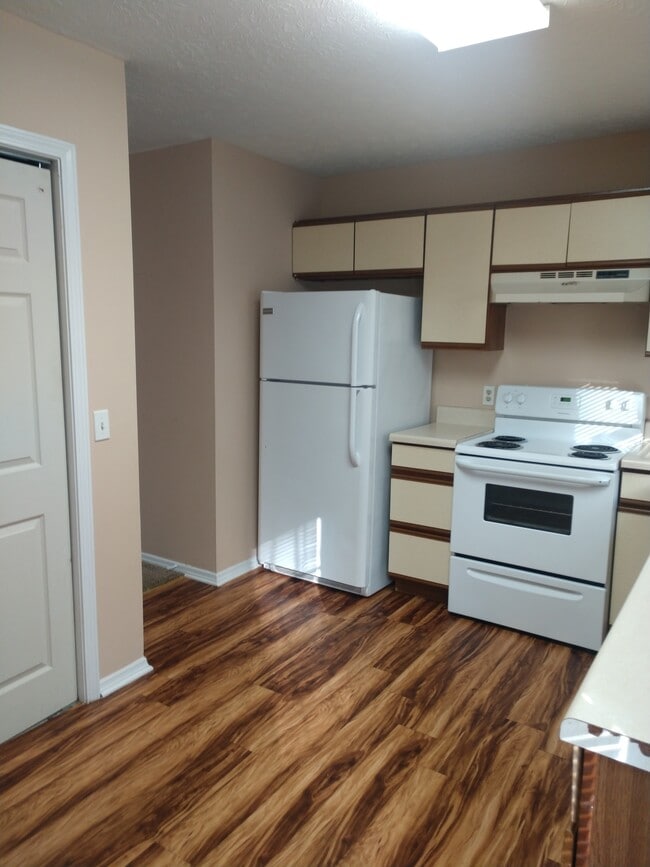 Photo - 1819 Summerhaven Ave