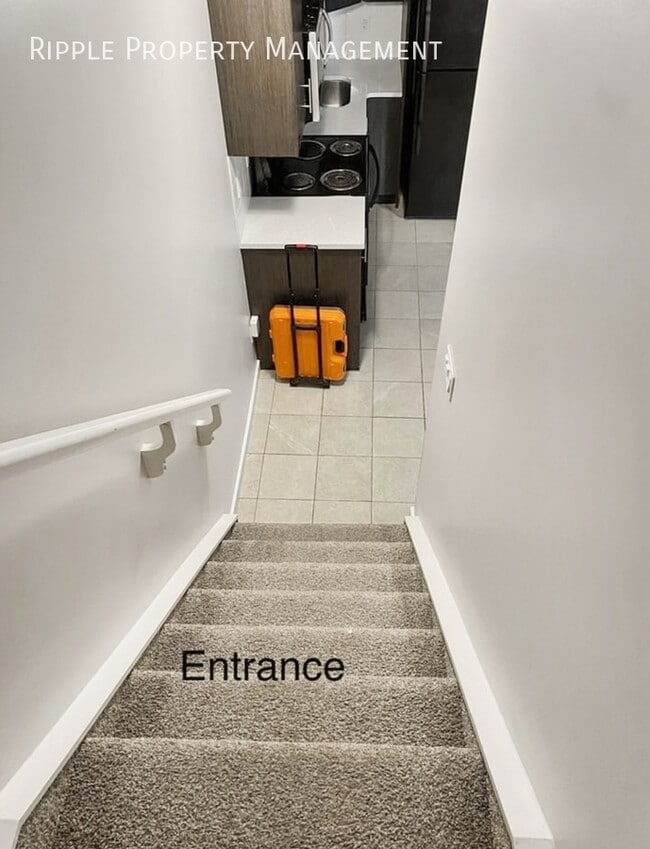 Photo - SPACIOUS 3-BED, 1-BATH LOWER SUITE | PRIVATE ENTRANCE | MODERN FINISHES