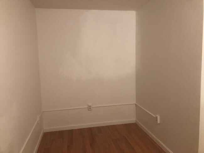 Photo - College Hill Apartments, LLC Unit 91A