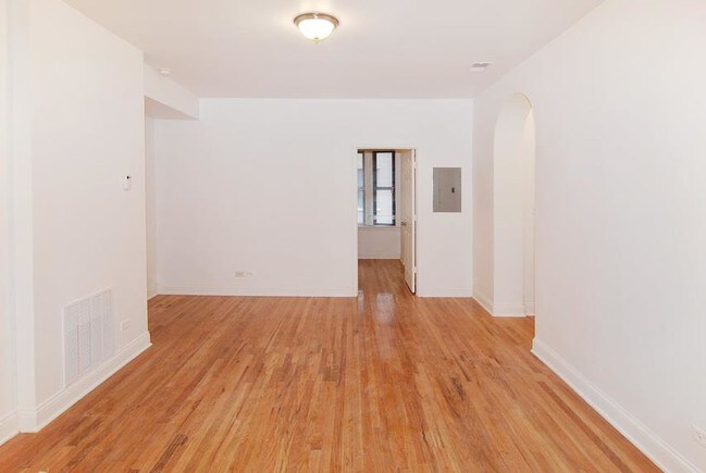 Photo - 3501 W Adams St