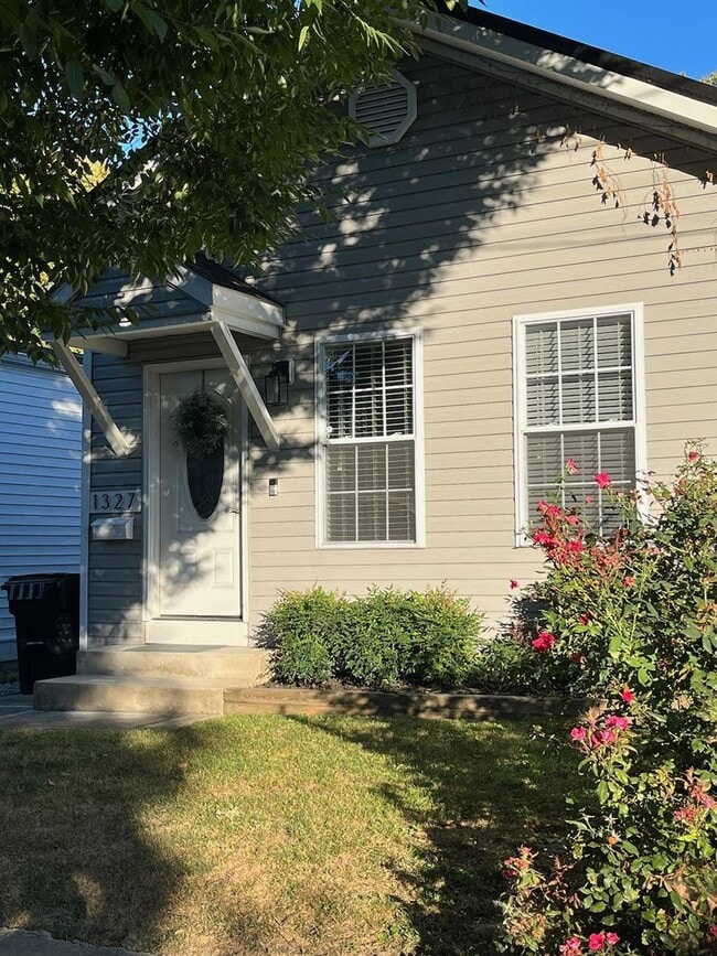 Photo - 1327 Christy Ave
