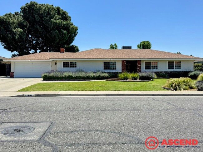 Lovely Home In Olive Dr Area! - Lovely Home In Olive Dr Area!