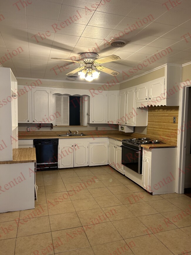 Photo - 3901 Blanks Street