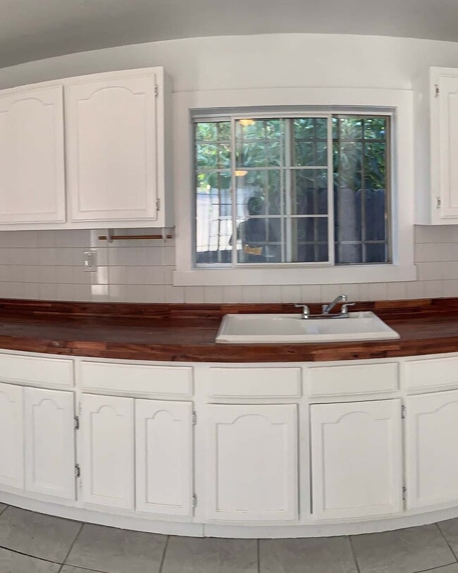 Photo - 9618 Evers Ave