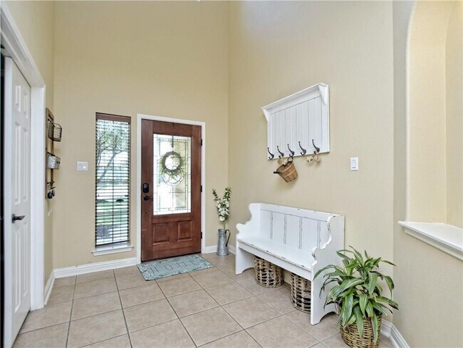 Photo - 1802 Greenside Trail