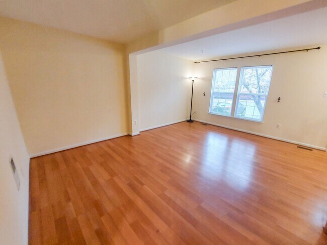 Photo - Charming and Updated 3BR/2.5BTH townhome in desirable Germantown, MD