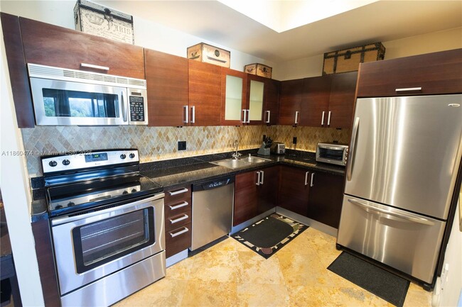 Building Photo - 3250 Grand Ave Unit 404 Rental