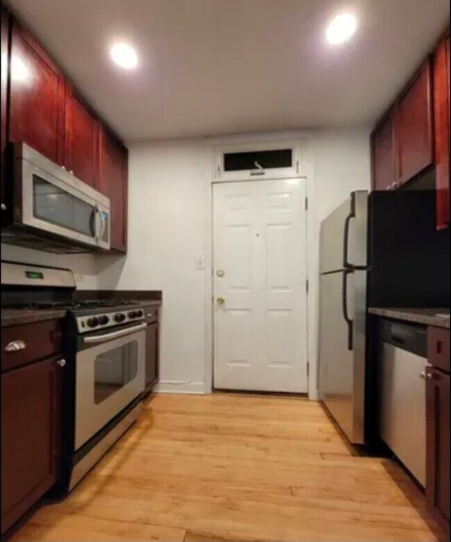 Photo - 681 W Wrightwood Ave Unidad 3E