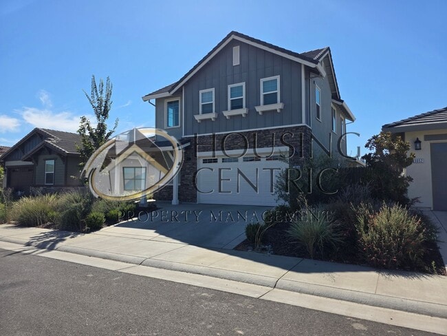 3056 Poas Wy