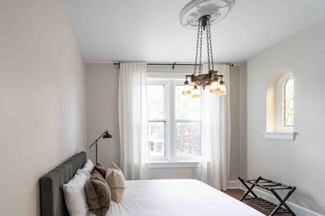 Photo - 351 Thrall St Unit ID1234535P