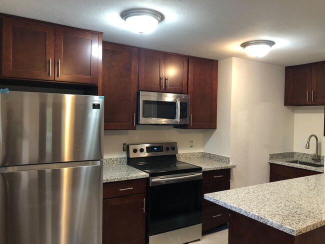 Photo - 16223 SE 136th St Unidad MIL 1BR 1BA