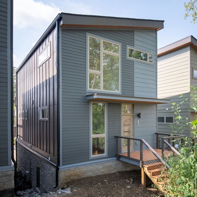 Building Photo - High View Neighborhood - Single-Family Home for Lease