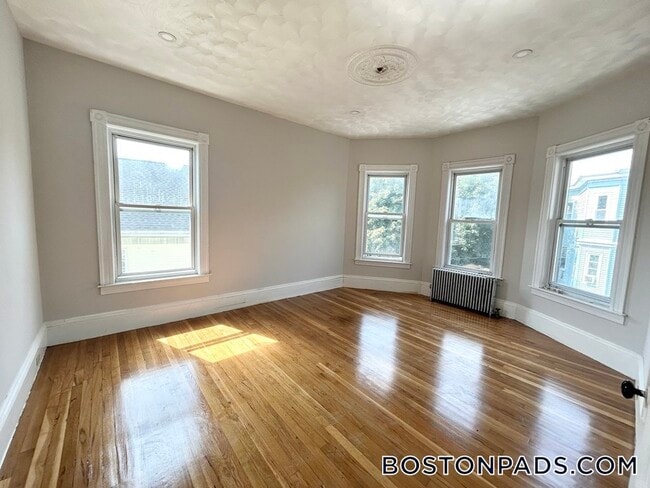 Photo - 22 Humphreys St Unit 3