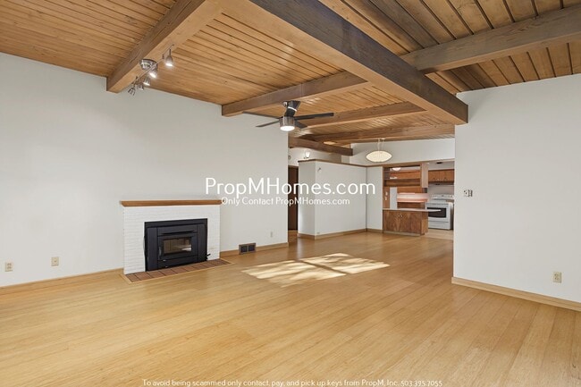 Photo - 2 Bedroom Mid Century Modern Home with Total Privacy!