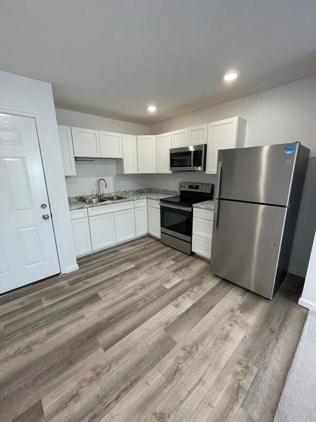 Photo - Super Cute Studio