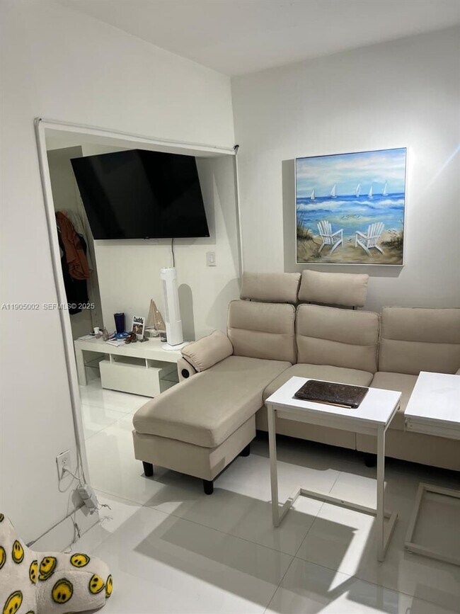 Photo - 246 Poinciana Island Dr Unidad 504