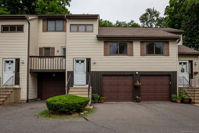 Photo - 1 Oak Frst Dr Condo Unit 5