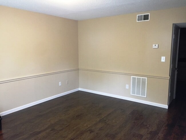 Photo - Charming townhouse convenient to downtown Concord!